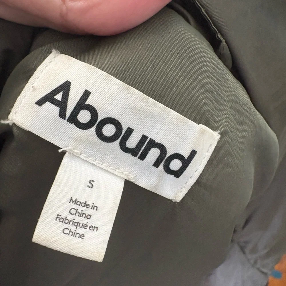 Abound Cropped Puffer Jacket Green size small